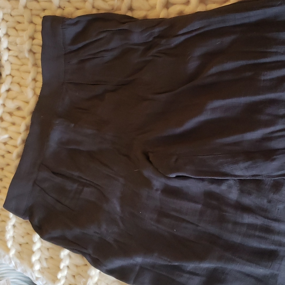 Rachel Cole Crinkly Capris
